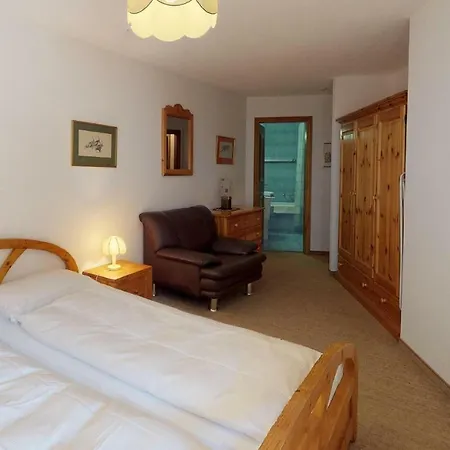 Appartement Ludains 6 *